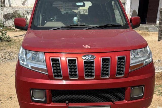 Mahindra TUV 300 T8 Second-hand 2017 Mahindra TUV 300 T8 for sale in Jaipur