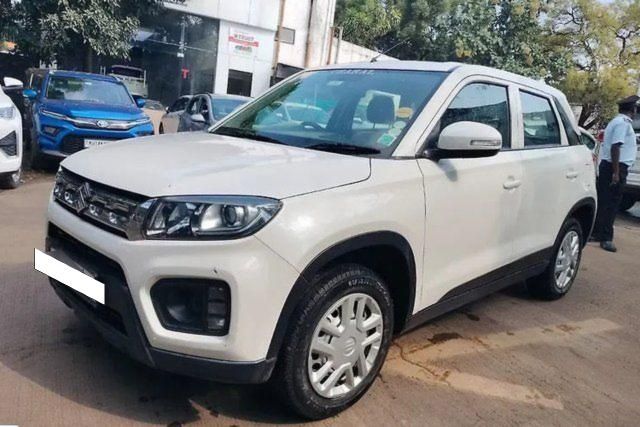 Maruti Suzuki Vitara Brezza LXI Second-hand 2022 Maruti Suzuki Vitara Brezza LXI for sale in Pune