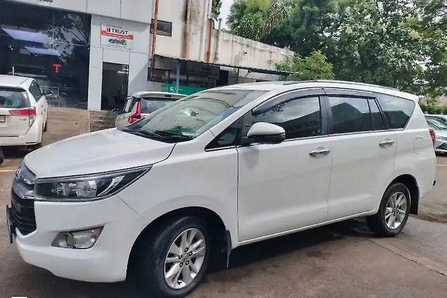 Second-hand 2020 Toyota Innova Crysta 2.4 जी MT 8 STR for sale in Pune