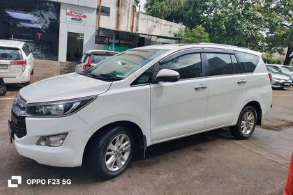 2020 Toyota Innova Crysta 2.4 जी MT 8 STR