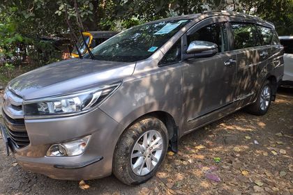 2020 Toyota Innova Crysta 2.4 जी प्लस 7 STR