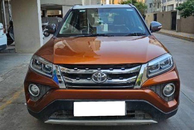 Second-hand 2021 Toyota Urban cruiser प्रीमियम for sale in Ahmedabad