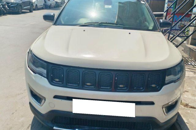 Jeep Compass 1.4 Limited Second-hand 2017 Jeep Compass 1.4 Limited for sale in Ahmedabad