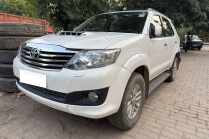 2014 Toyota Fortuner 4x2 AT