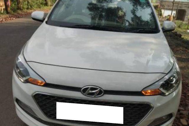 Hyundai i20 एस्टा ऑप्शन 1.2 Second-hand 2017 Hyundai i20 एस्टा ऑप्शन 1.2 for sale in Arambag