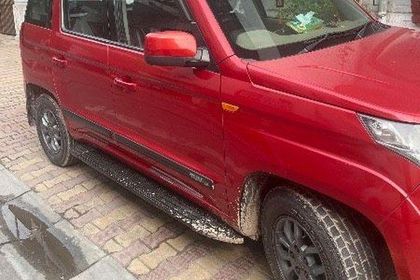 2018 Mahindra TUV 300 T10