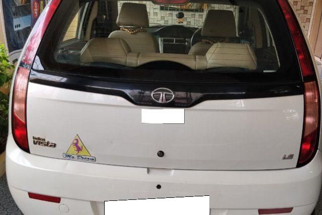 Second-hand 2013 Tata Indica V2 DL BSIII for sale in Chitradurga