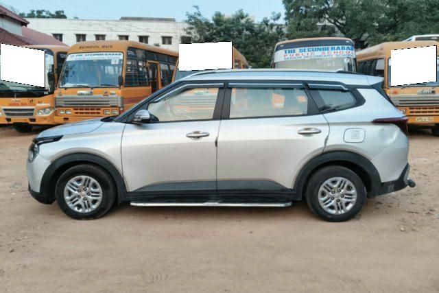 Kia Carens Prestige BSVI Second-hand 2023 Kia Carens Prestige BSVI for sale in Hyderabad
