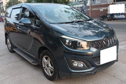 2018 Mahindra Marazzo M6