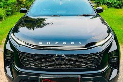 2024 Tata Safari Accomplished Plus Dark