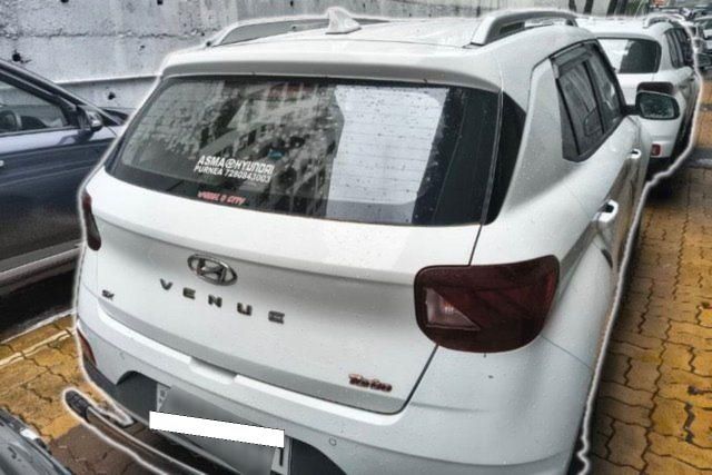 Second-hand 2020 Hyundai Venue एस रेनफोर्स्ड बीएस4 for sale in Mumbai