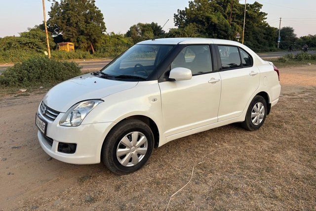 Second-hand 2009 Maruti Suzuki Swift Dzire VXi for sale in Ahmedabad