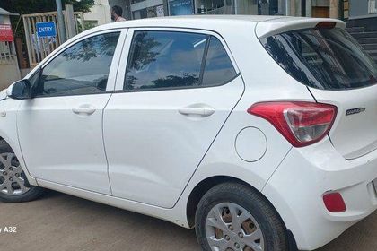 2015 Hyundai Grand i10 मैग्ना
