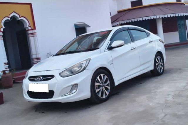 Second-hand 2012 Hyundai Verna 1.6 CRDI for sale in Shahjahanpur