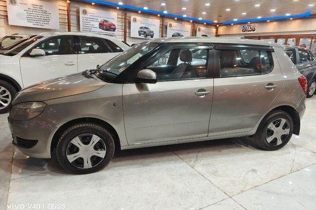 Skoda Fabia 1.2L Diesel Elegance Second-hand 2013 Skoda Fabia 1.2L Diesel Elegance for sale in Bangalore