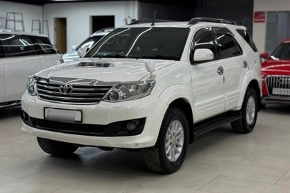 2014 Toyota Fortuner 4x2 AT