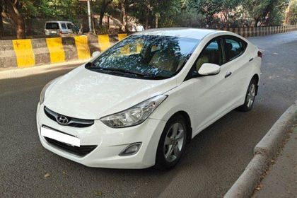 2014 Hyundai Elantra एसएक्स