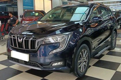 2023 Mahindra XUV700 एएक्स7 7Str AT