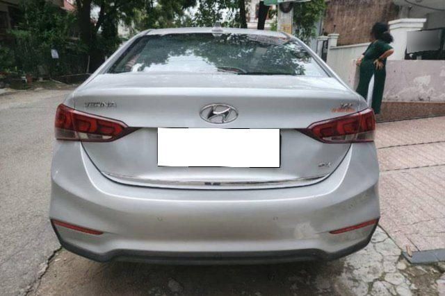 Second-hand 2018 Hyundai Verna CRDi 1.6 एसएक्स ऑप्शन for sale in Moradabad