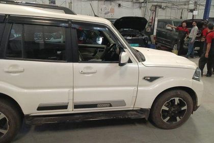 2023 Mahindra Scorpio S 11