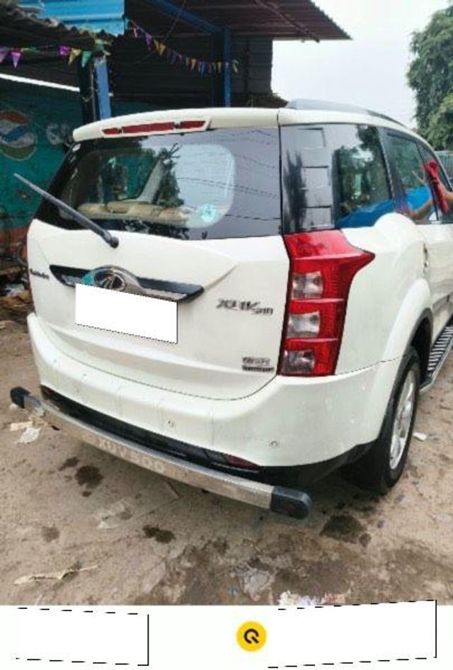Second-hand 2017 Mahindra XUV500 AT W10 FWD for sale in Lucknow