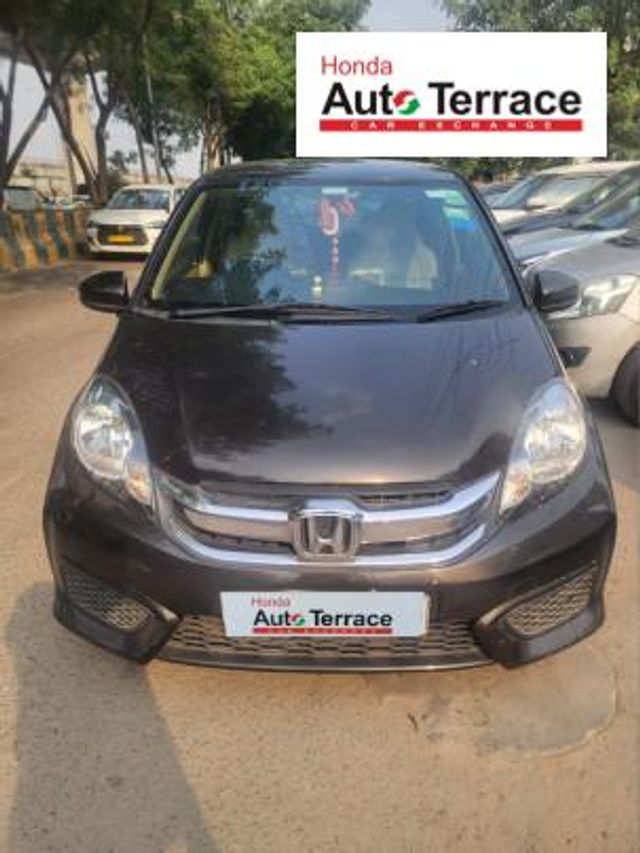 Honda Amaze S Petrol Second-hand 2017 Honda Amaze S Petrol for sale in Noida