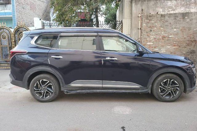 Second-hand 2022 Kia Carens लक्ज़री प्लस टर्बो DCT 2022-2023 for sale in Ghaziabad