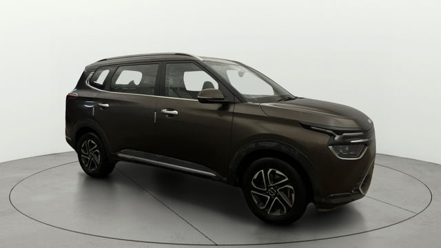 Kia Carens Luxury Plus Turbo 2022-2023 Second-hand 2022 Kia Carens Luxury Plus Turbo 2022-2023 for sale in Noida