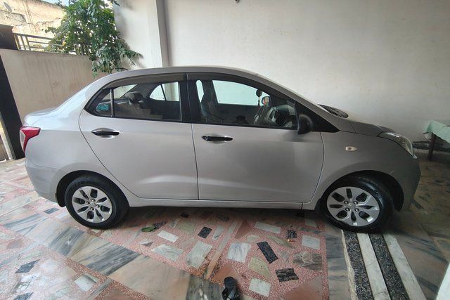 Second-hand 2016 Hyundai Xcent 1.1 CRDi बेस for sale in Gurgaon