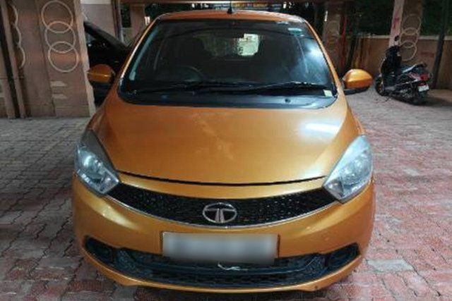 Tata Tiago 1.2 Revotron एक्सटी Second-hand 2016 Tata Tiago 1.2 Revotron एक्सटी for sale in Pune