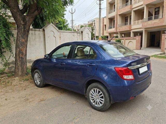 Maruti Suzuki Swift Dzire AMT वीएक्सआई Second-hand 2017 Maruti Suzuki Swift Dzire AMT वीएक्सआई for sale in Gurgaon