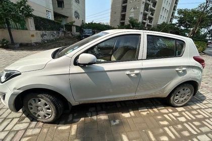 2014 Hyundai i20 Magna Optional 1.2