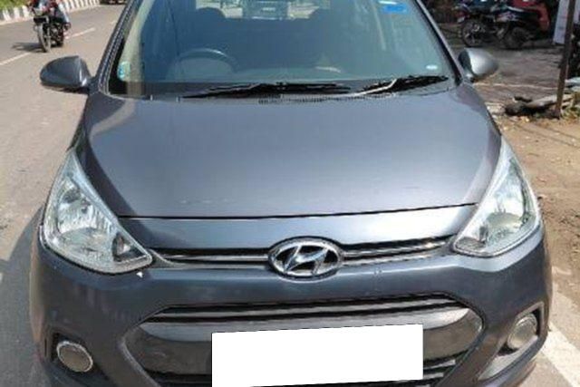 Second-hand 2014 Hyundai Grand i10 एस्टा for sale in Muradnagar