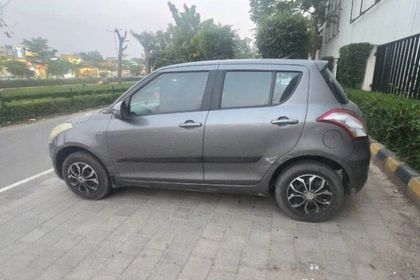 2013 मारुति सुजुकी स्विफ्ट VXI