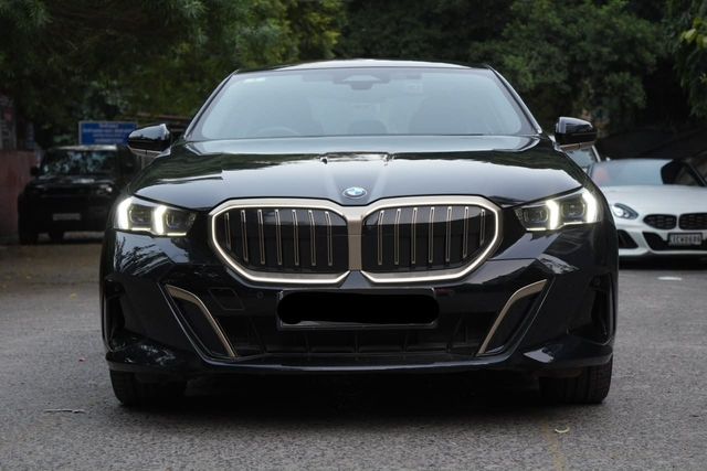 BMW 5 Series 530Li Second-hand 2024 BMW 5 Series 530Li for sale in New Delhi