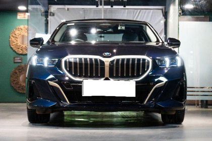 2024 BMW 5 Series 530Li