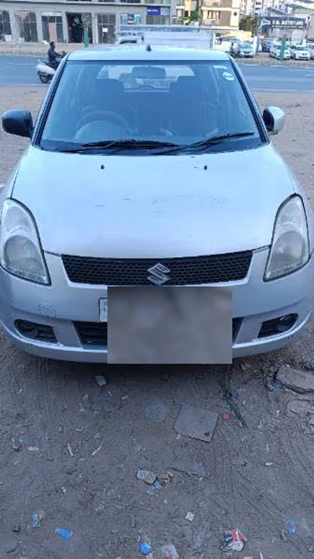 Maruti Suzuki Swift वीएक्सआई BSII Second-hand 2005 Maruti Suzuki Swift वीएक्सआई BSII for sale in Ahmedabad