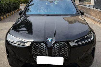 2023 बीएमडब्ल्यू आईएक्स xDrive40