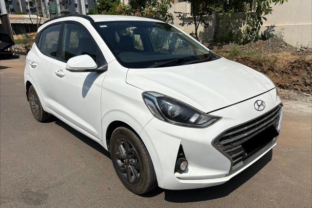 Hyundai Grand i10 Nios AMT स्पोर्टज़ Second-hand 2021 Hyundai Grand i10 Nios AMT स्पोर्टज़ for sale in Ahmedabad