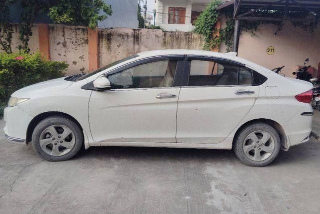 Second-hand 2014 Honda City i VTEC वी for sale in Varanasi