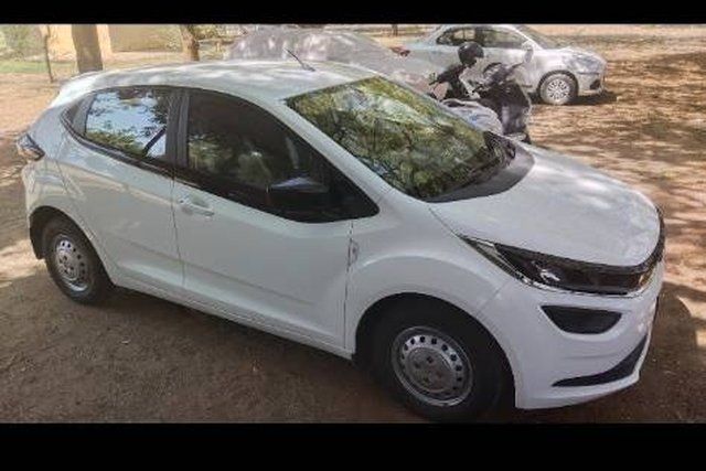 Tata Altroz एक्सएम Second-hand 2021 Tata Altroz एक्सएम for sale in Palwal
