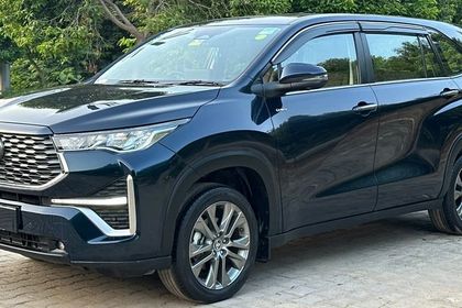 2025 Toyota Innova Hycross जेडएक्स (ओ) हाइब्रिड