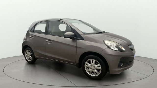 Honda Brio वीएक्स AT Second-hand 2015 Honda Brio वीएक्स AT for sale in Noida