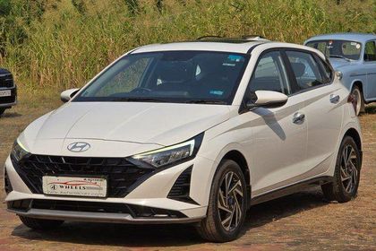 2024 Hyundai i20 एस्टा ऑप्शनल आईवीटी