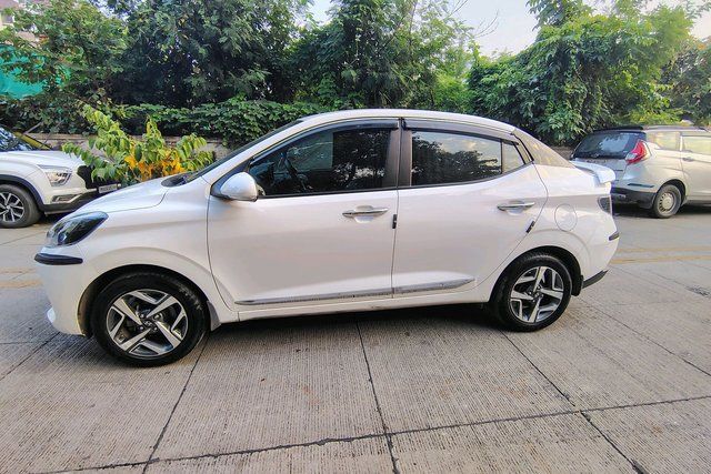Second-hand 2024 Hyundai Aura एसएक्स सीएनजी for sale in Mumbai