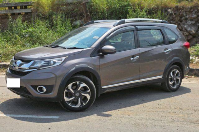 Second-hand 2017 Honda BR-V i-DTEC वीएक्स MT for sale in Pune