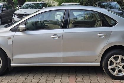 2014 Volkswagen Vento 1.5 TDI हाईलाइन