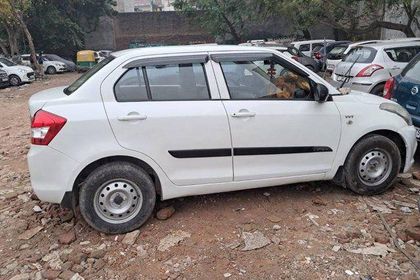 2016 Maruti Suzuki Swift Dzire एलएक्सआई ऑप्शन