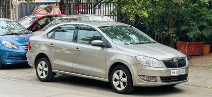 2015 Skoda Rapid 1.6 एमपीआई AT एलिगेंस