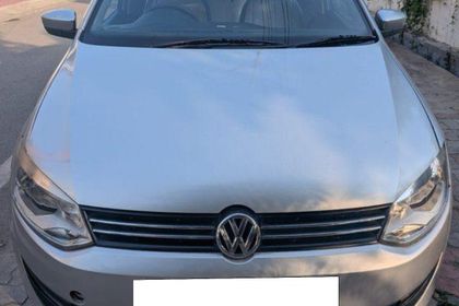 2013 Volkswagen Polo पेट्रोल हाईलाइन 1.2L